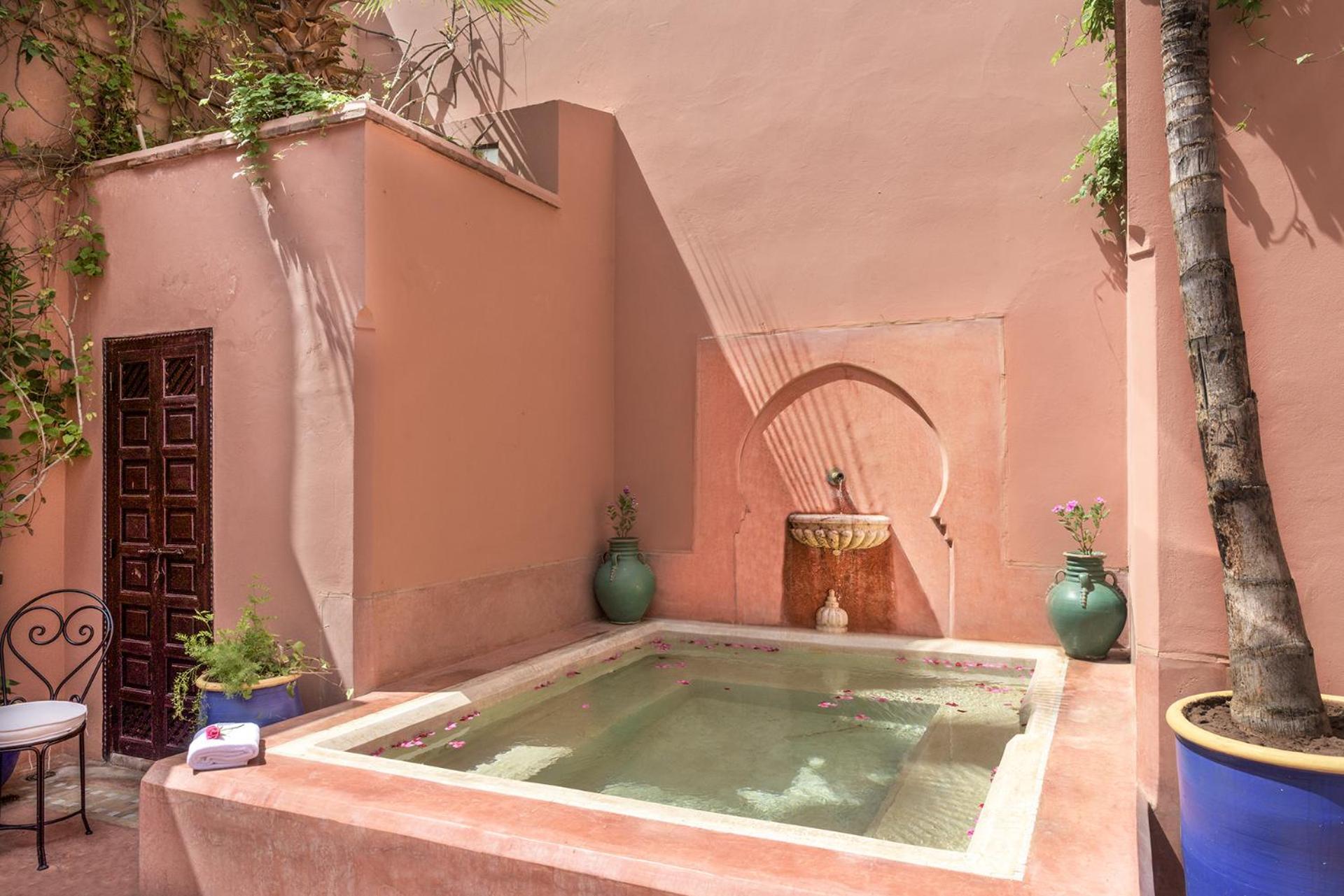 Hayati Riad